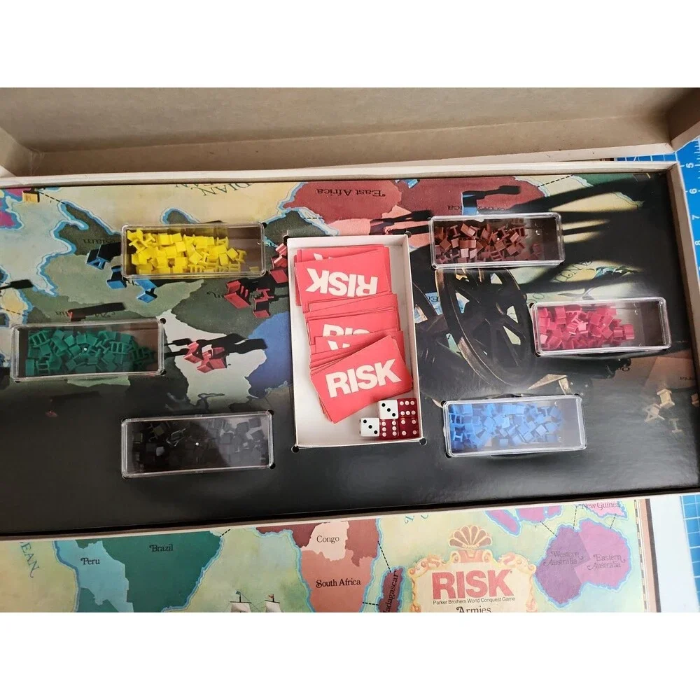 Vintage 1975 Board Game Risk Parker Brothers Complete